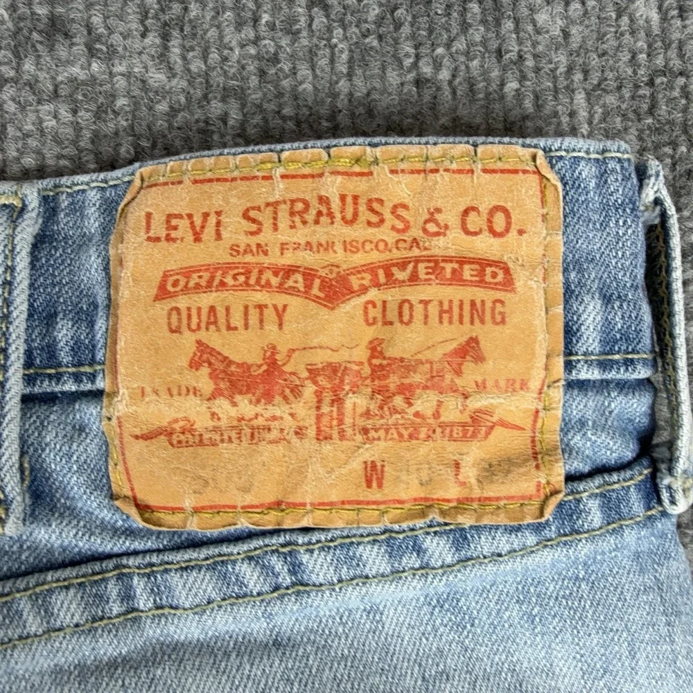 Levis 505 Jeans Mens 40x32 Light Wash Blue Regular Fit Straight Leg Denim Pants